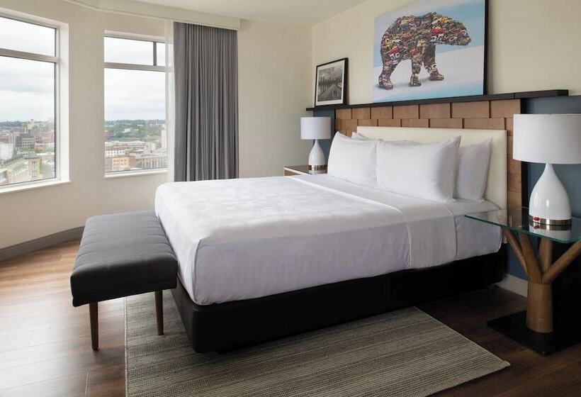 اتاق کلاب, The Bidwell Marriott Portland