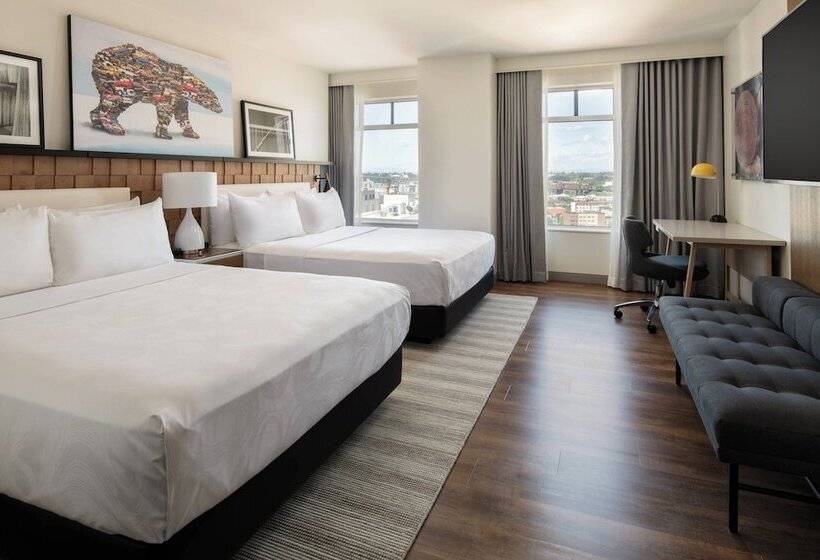 اتاق کلاب, The Bidwell Marriott Portland