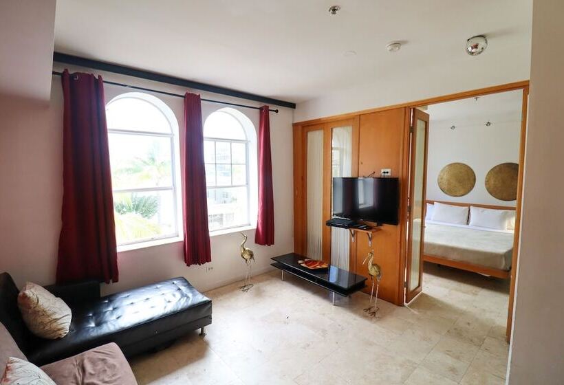 شقة سوبريور غرفة واحدة, Mercury Apart