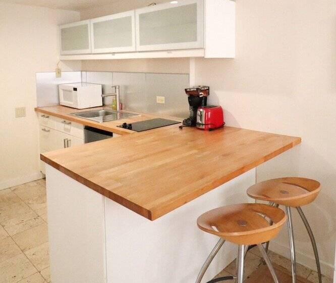 إستوديو سوبيريور, Mercury Apart