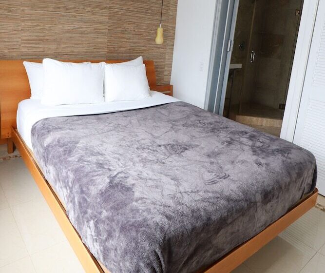 إستوديو سوبيريور, Mercury Apart