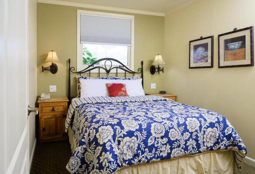 سوییت, Marina Motel