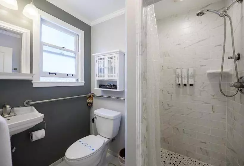 اتاق استاندارد برای معلولان, Marina Motel