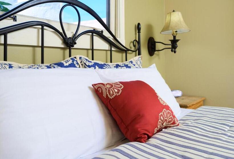 سوییت, Marina Motel