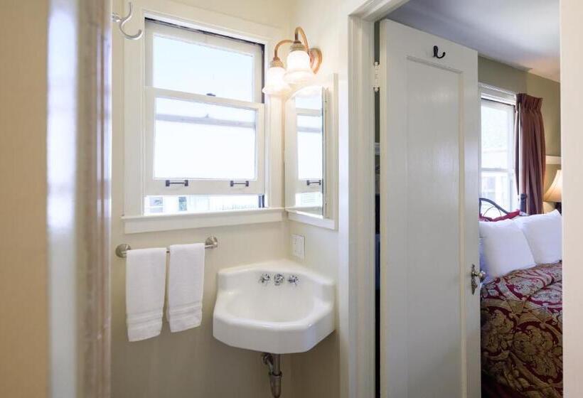 اتاق استاندارد با 2 تخت دوبل, Marina Motel