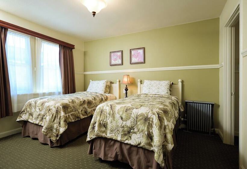 اتاق خانوادگی, Marina Motel