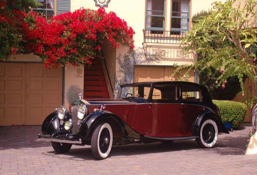 سوییت, Marina Motel