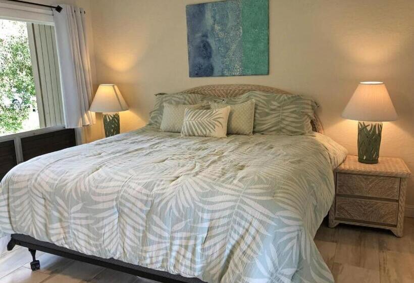 شقة غرفة واحدة, Pali Ke Kua