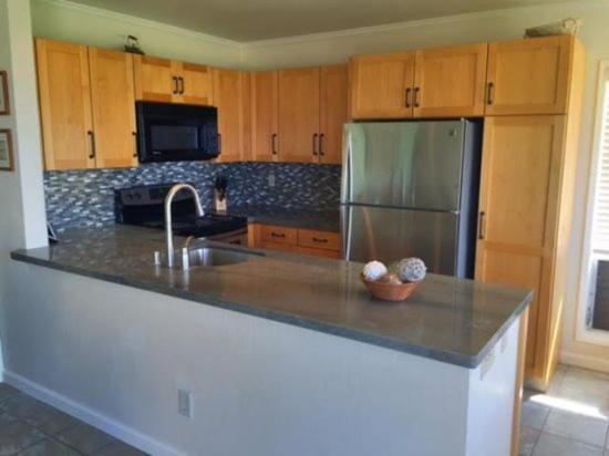 شقة غرفة واحدة, Pali Ke Kua