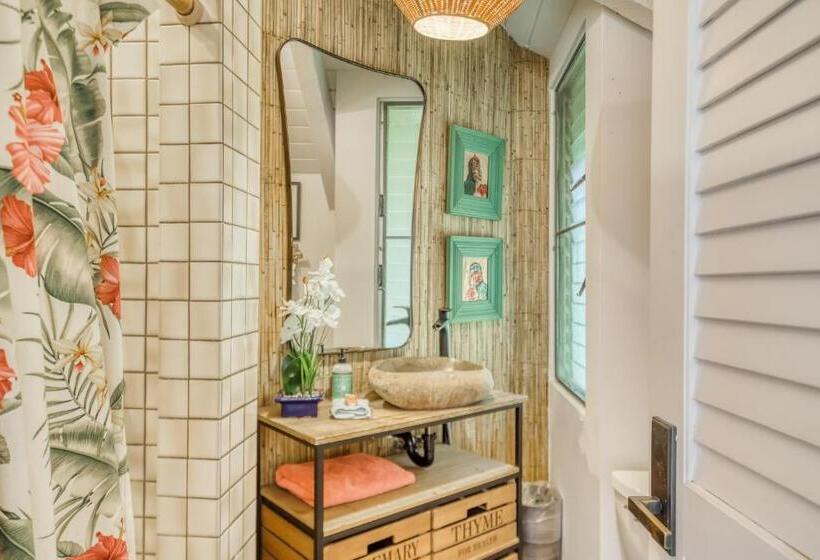 شقة غرفة واحدة, Pali Ke Kua