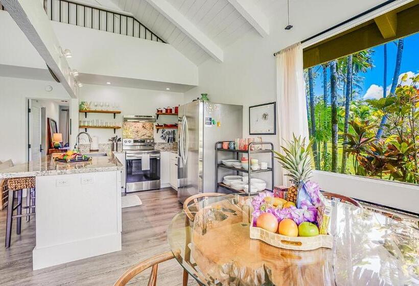 شقة غرفة واحدة, Pali Ke Kua