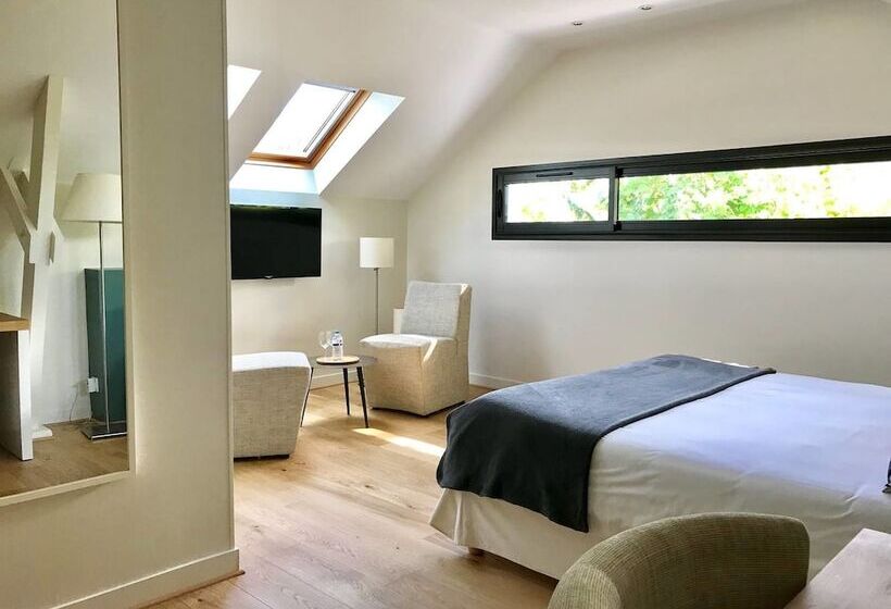 标准房带园景, Les Arbres Rouges