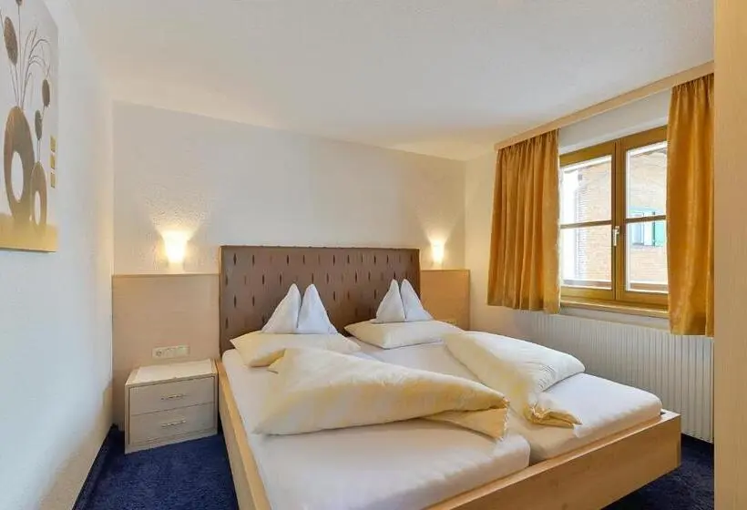 آپارتمان 2 خوابه, Pension Regina