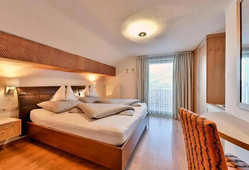 اتاق استاندارد, Pension Regina