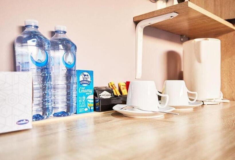 اتاق لوکس چهار تخته, Imotel Cooma