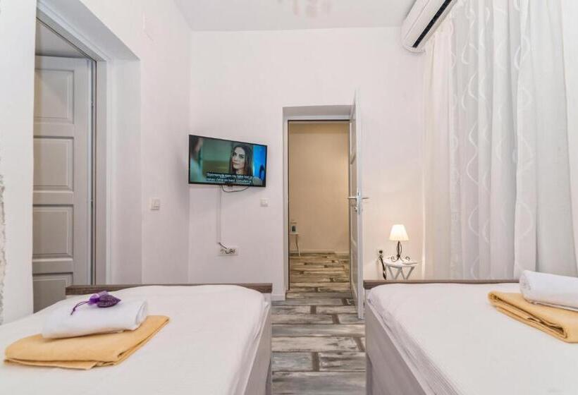 اتاق استاندارد, Lanterna Rooms & Apartment