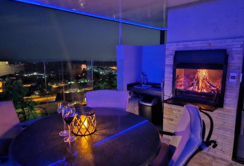 جناح مزود بجاكوزى, Weston Guest House Krugersdorp