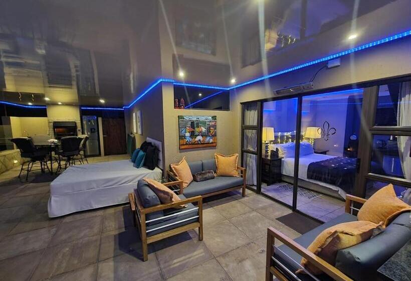 جناح مزود بجاكوزى, Weston Guest House Krugersdorp