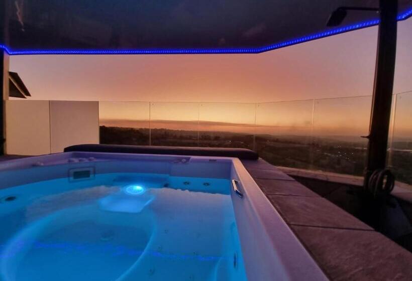 جناح مزود بجاكوزى, Weston Guest House Krugersdorp