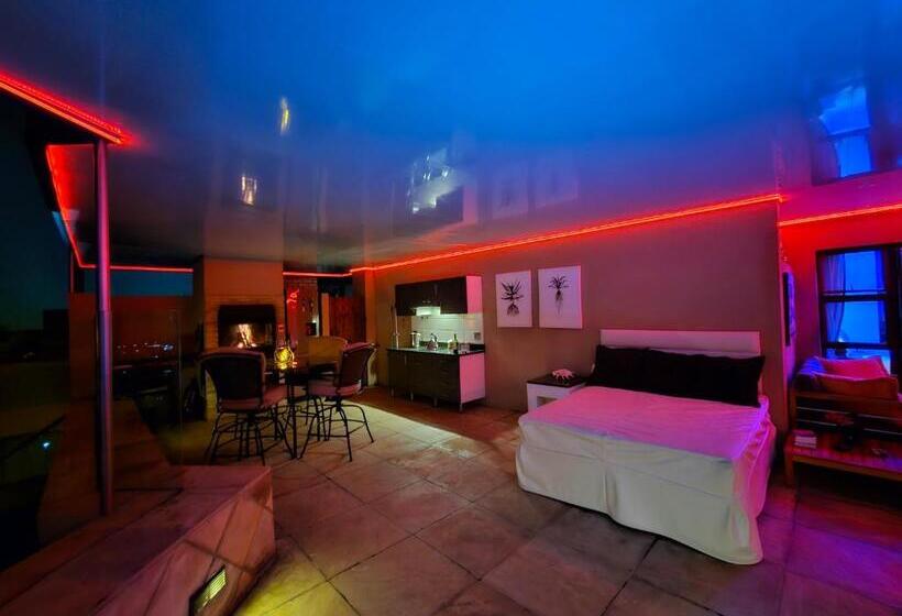 جناح مزود بجاكوزى, Weston Guest House Krugersdorp