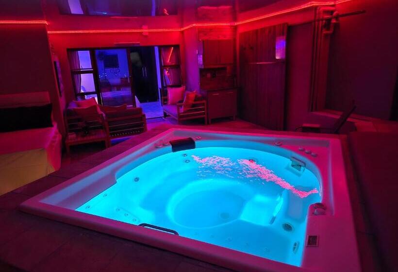 جناح مزود بجاكوزى, Weston Guest House Krugersdorp