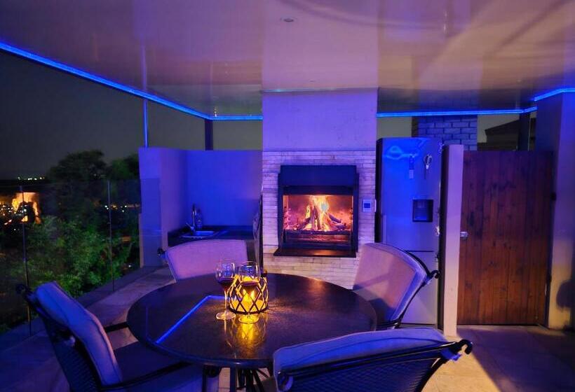 جناح مزود بجاكوزى, Weston Guest House Krugersdorp