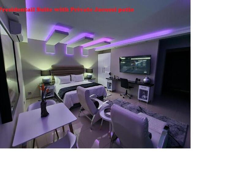 جناح رئاسى, Weston Guest House Krugersdorp