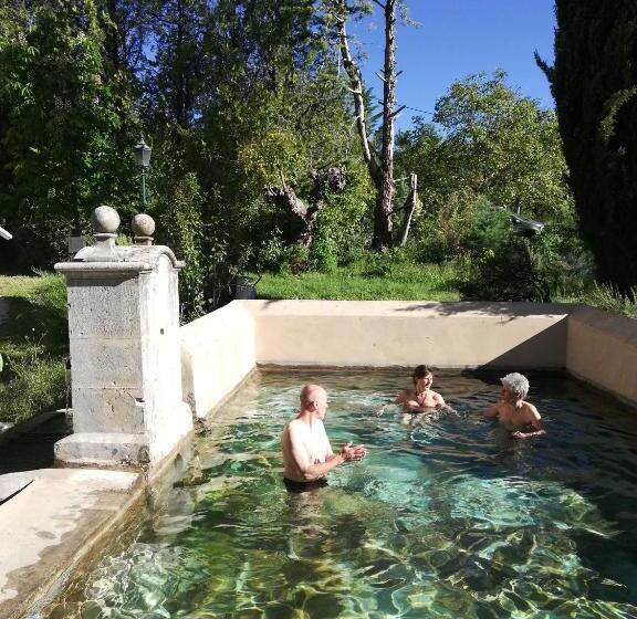 דירת חדר נוף לגינה, La Bastide Du Claus   Vitaverde