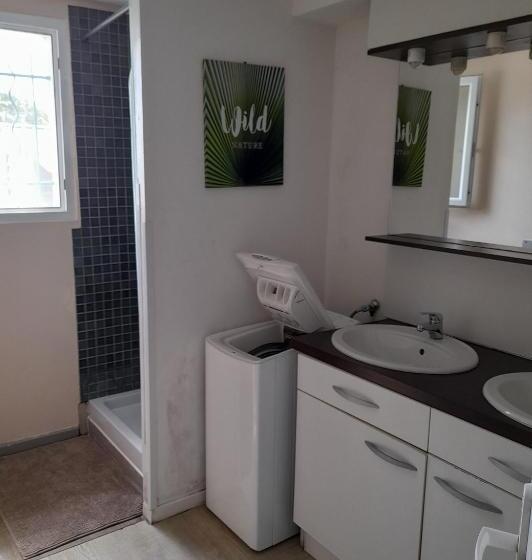 شقة غرفتين, Le Mas Des Landes