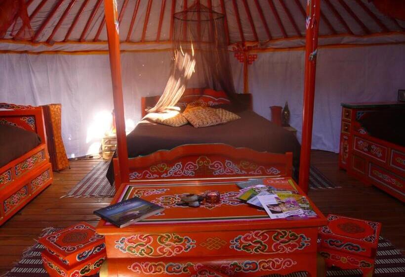 家庭间, Au Soleil Mongol