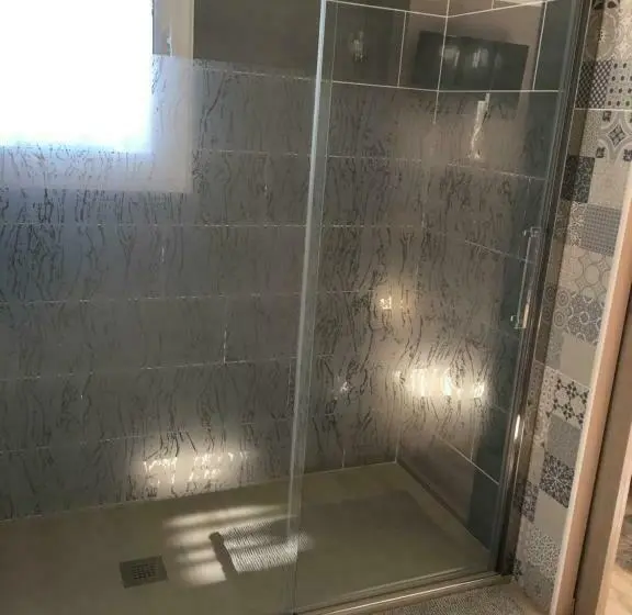 キングサイズベッドのスタンダードルーム, Chambre Avec Charme