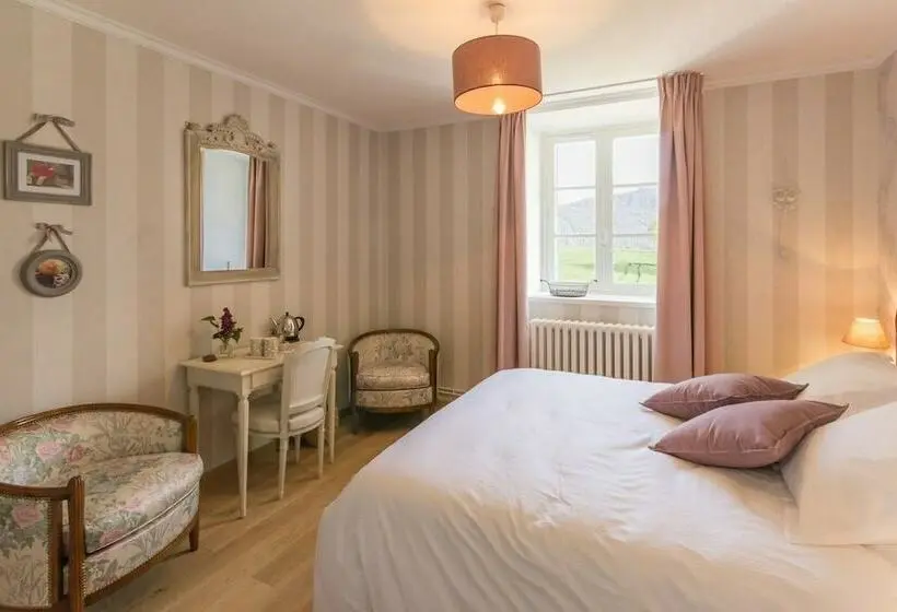 ロマンチックな部屋, Le Manoir De Placy   Bed And Breakfast