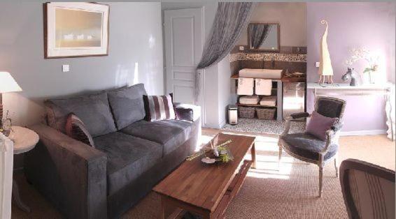 جناح سوبيريور, Les Chambres D Hôtes De La Ferrage