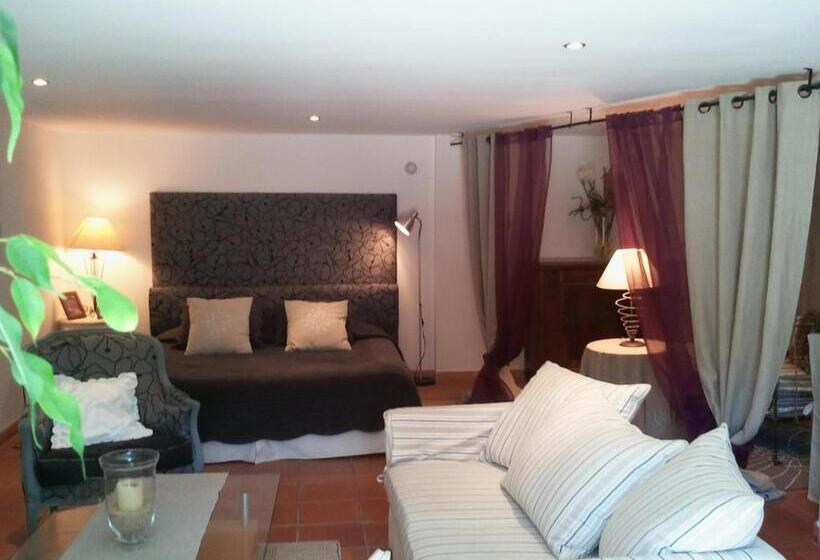 غرفة قياسية, Les Chambres D Hôtes De La Ferrage