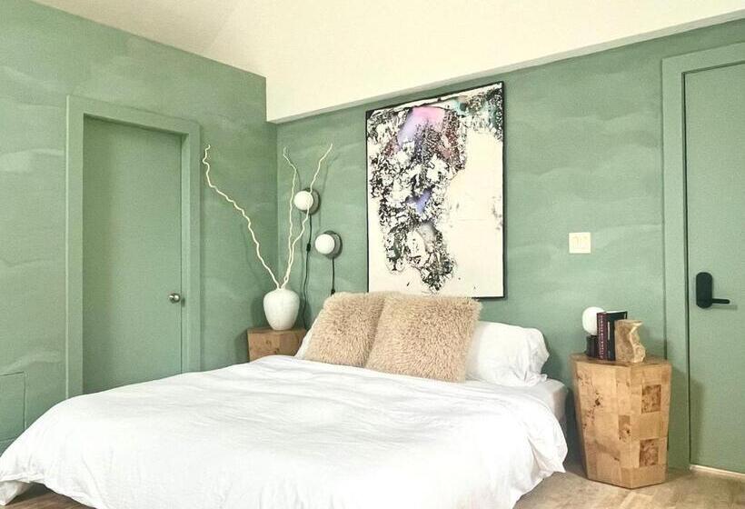 キングサイズベッドのスーペリアルーム, The Trail In Adams Berkshires Art