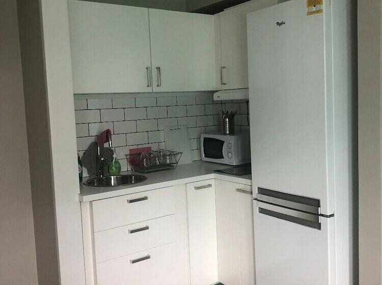 バス共有のスタンダードルーム, Briq Hotell