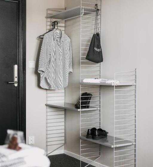 バス共有のスタンダードルーム, Briq Hotell