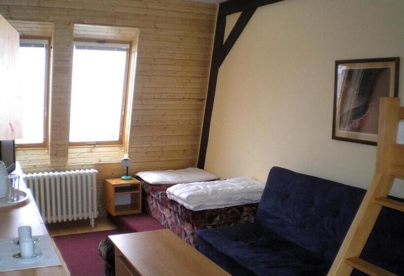 四人标准间, Vltava