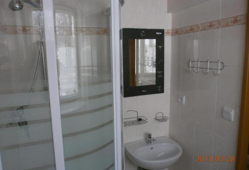 四人标准间, Vltava