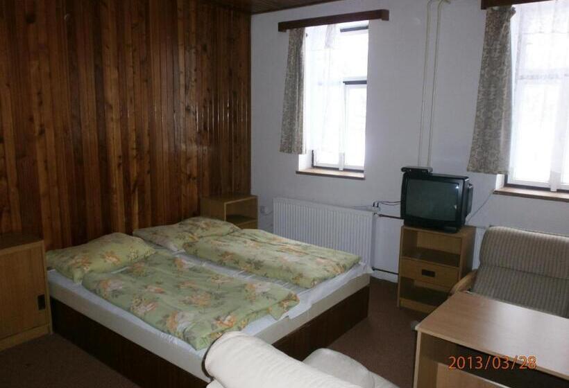 四人标准间, Vltava