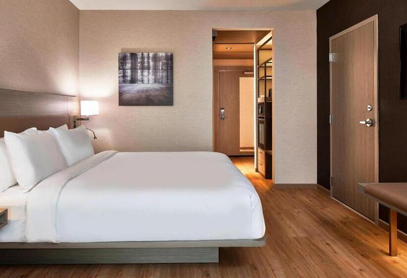 غرفة قياسية سرير كينج, Ac Hotel By Marriott Cleveland Beachwood