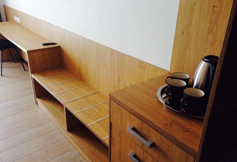 اتاق لوکس سه تخته, Bravo