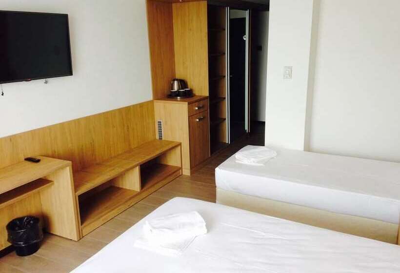 اتاق لوکس سه تخته, Bravo