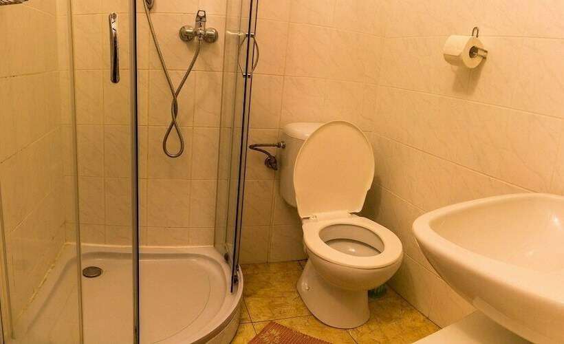 四人标准间, Vltava