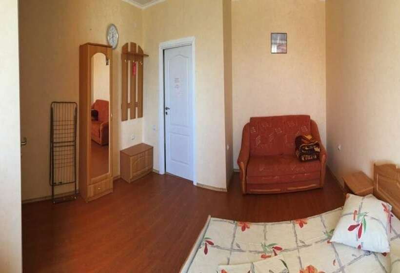 חדר סטנדרט, Lazurnaya 2