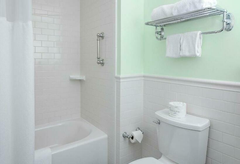 غرفة قياسية سرير كينج, Mills Park