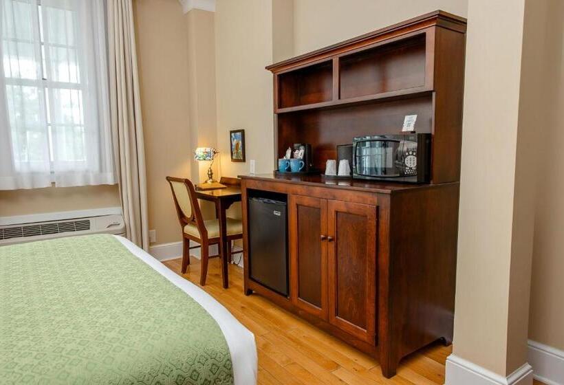 جناح ديلوكس, Mills Park