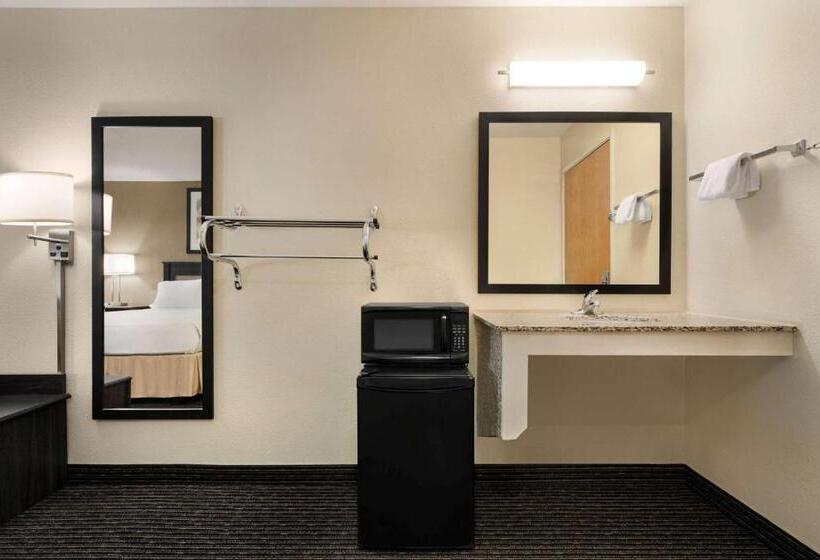 חדר סטנדרט מותאם לאדם עם מוגבלויות, Baymont By Wyndham Elko