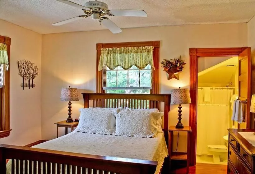 デラックスルーム, Night Swan Intracoastal B&b