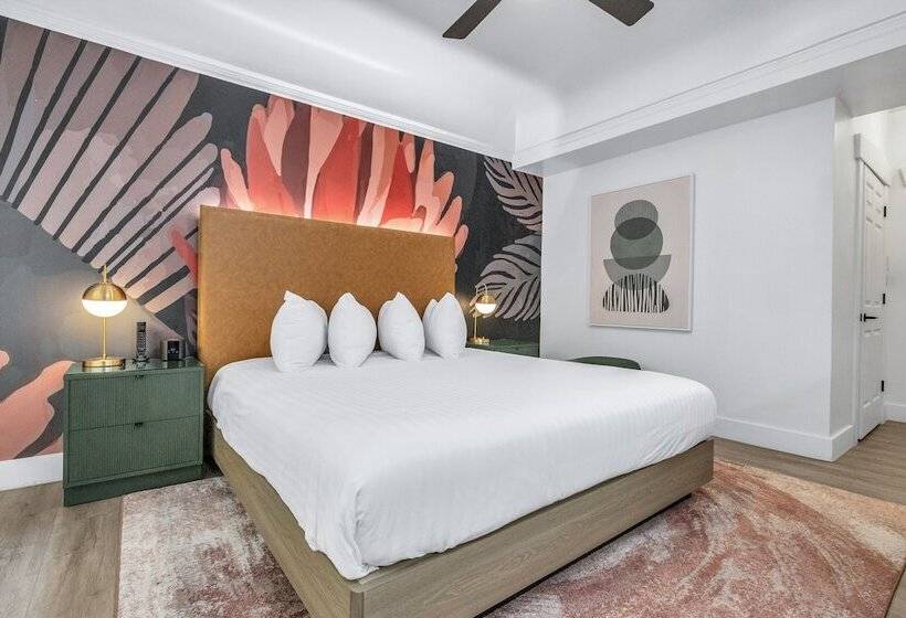 חדר דחוקס עם מיטת קינג, Nob Hill